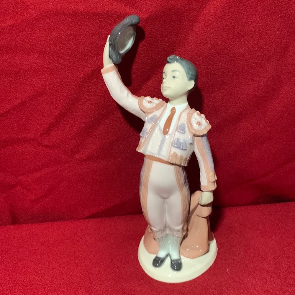 Lladro Porcelain Matador Bullfighter Mint